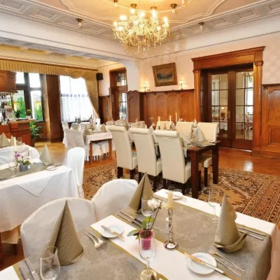 09e93b_f3ef3fd2b83740aa849ab7f53129b95c~mv2